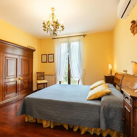 Costanza 6, Emma וילה פיביצאנו